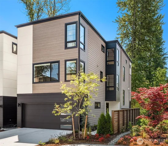 $2,099,000 | 14821 Site 11 Ne 2nd Court, Bellevue, WA 98007