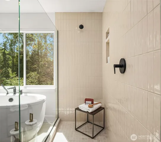 $2,099,000 | 14821 Site 11 Ne 2nd Court, Bellevue, WA 98007