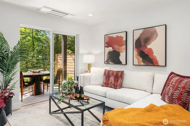 $2,099,000 | 14821 Site 11 Ne 2nd Court, Bellevue, WA 98007