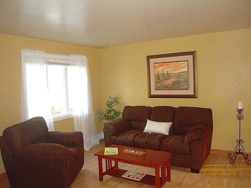66 Stuart Street Portland, ME 04103 - Photo 3 of 31 Living Room.