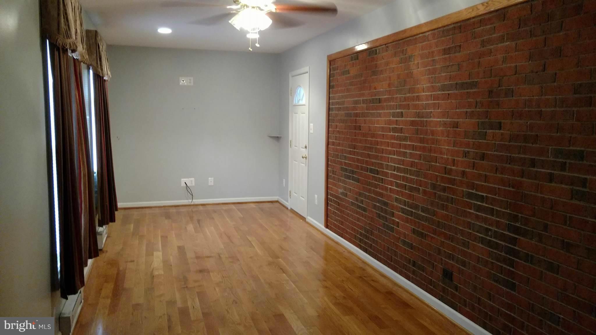 10422 Jamesons Mill Road Culpeper, VA 22701 - Photo 7 of 30 Family Room