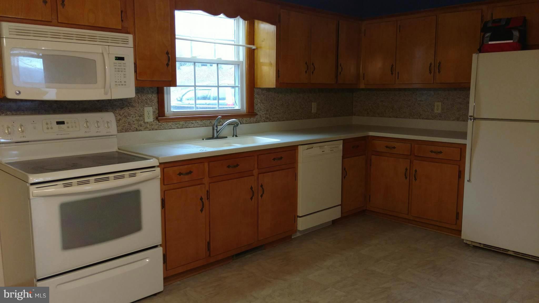 10422 Jamesons Mill Road Culpeper, VA 22701 - Photo 9 of 30 Kitchen