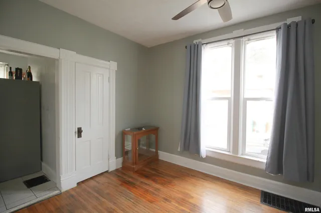 $99,900 | 78 Garfield Avenue, Galesburg, IL 61401