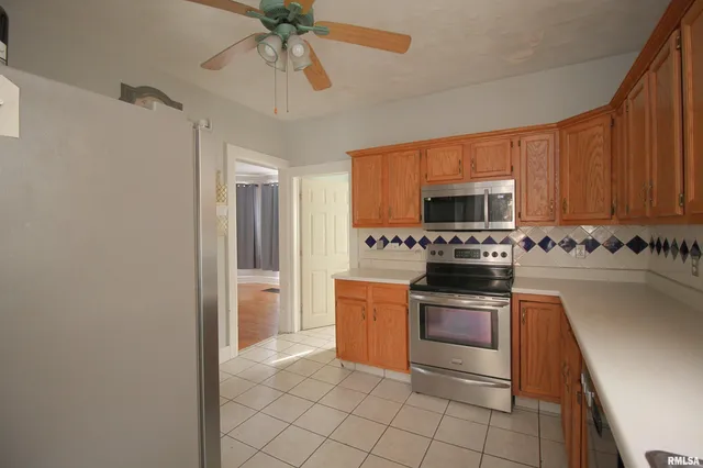 $99,900 | 78 Garfield Avenue, Galesburg, IL 61401