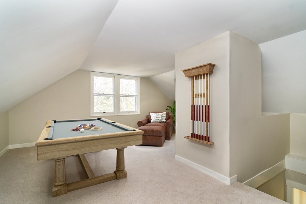21 Arnold Road Wellesley, MA 02481 - Photo 19 of 29 Gallery Image 19