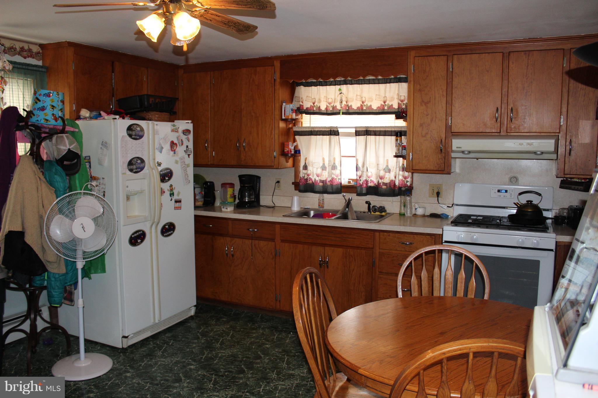 4293 Fairfield Road Fairfield, PA 17320 - Photo 4 of 14 Kitchen