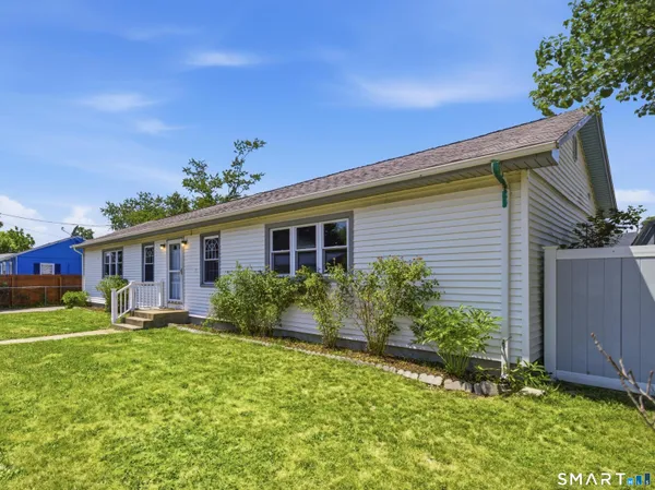 $319,900 | 257 Midway Ovl, Groton, CT 06340