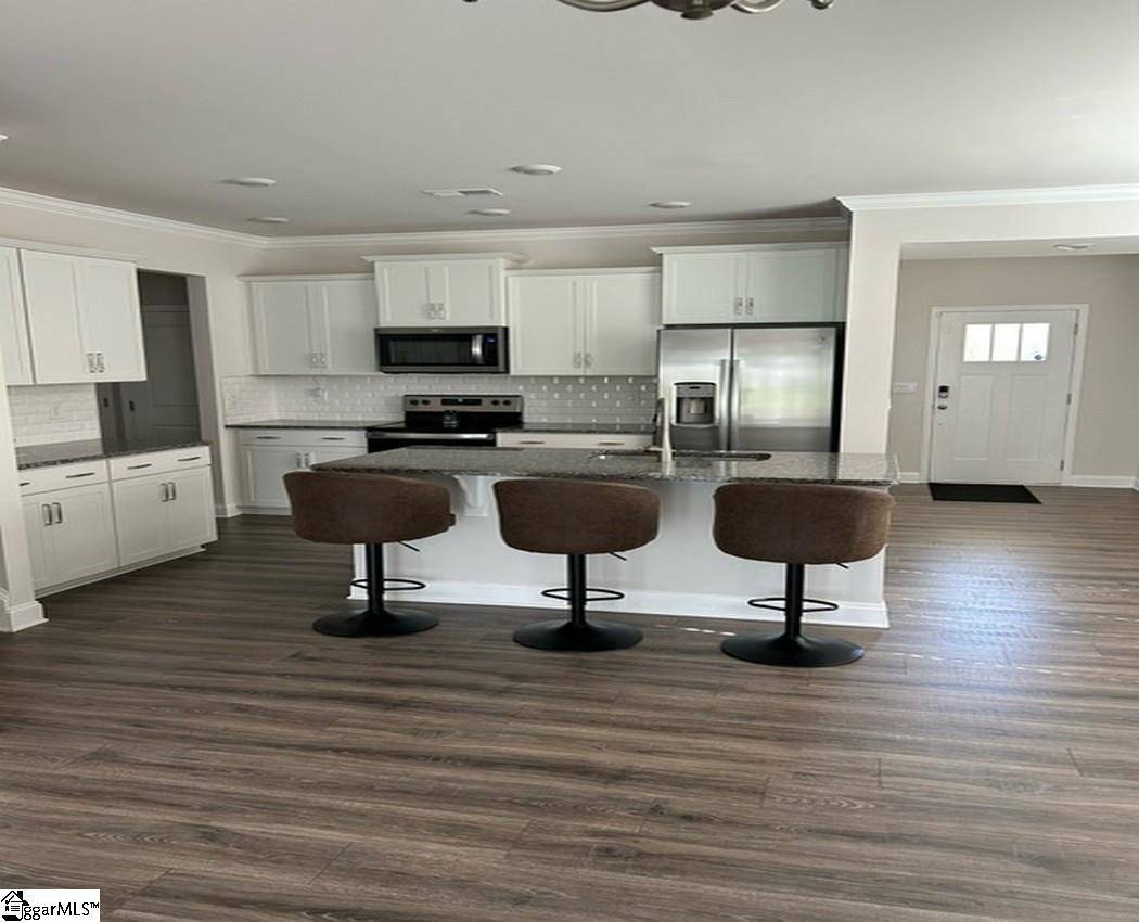 503 Yellow Fox Road Greer, SC 29650 - Photo 3 of 11 Gallery Image 3