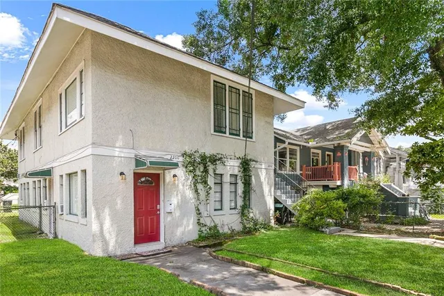 $1,300 | 2200 Nashville Avenue, New Orleans, LA 70115