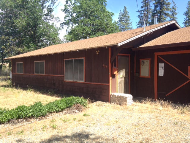 337 Kingsbury Road Hayfork, CA 96041 - Photo 3 of 3 a front view of a house