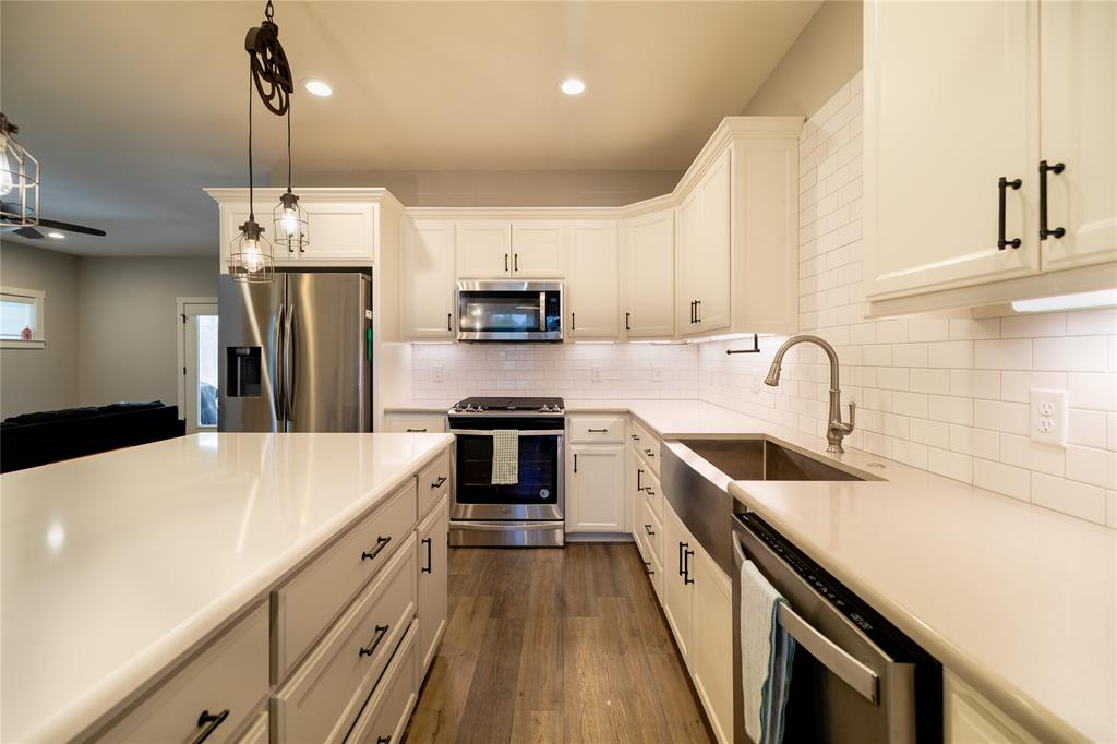 4721 Dry Creek Road Sherman, TX 75092 - Photo 3 of 26