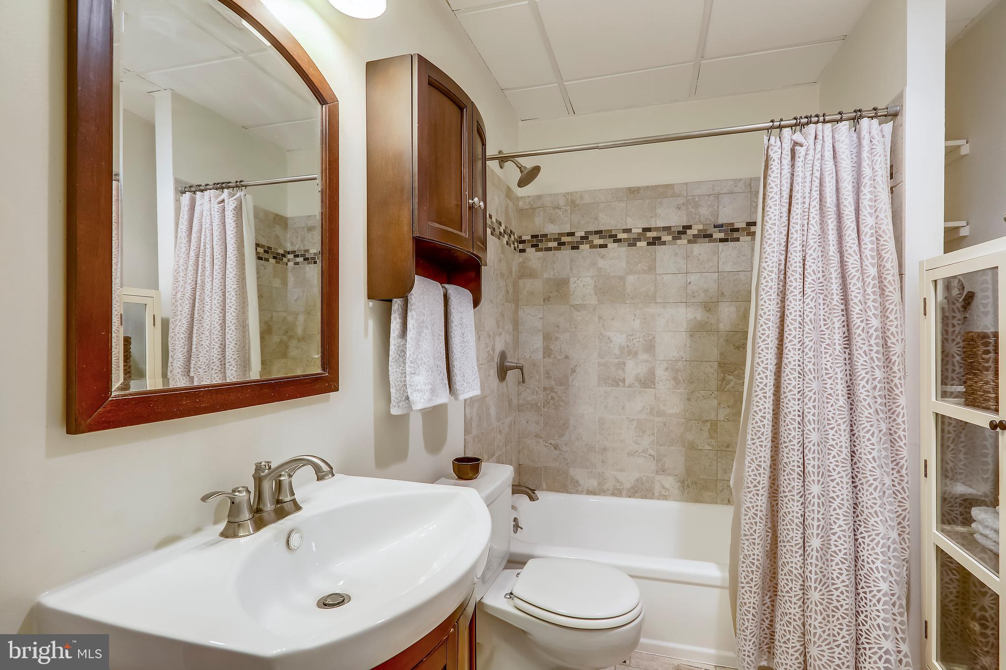 1855 Calvert Street Northwest, Unit 301 Washington, DC 20009 - Photo 15 of 20 Gallery Image 15