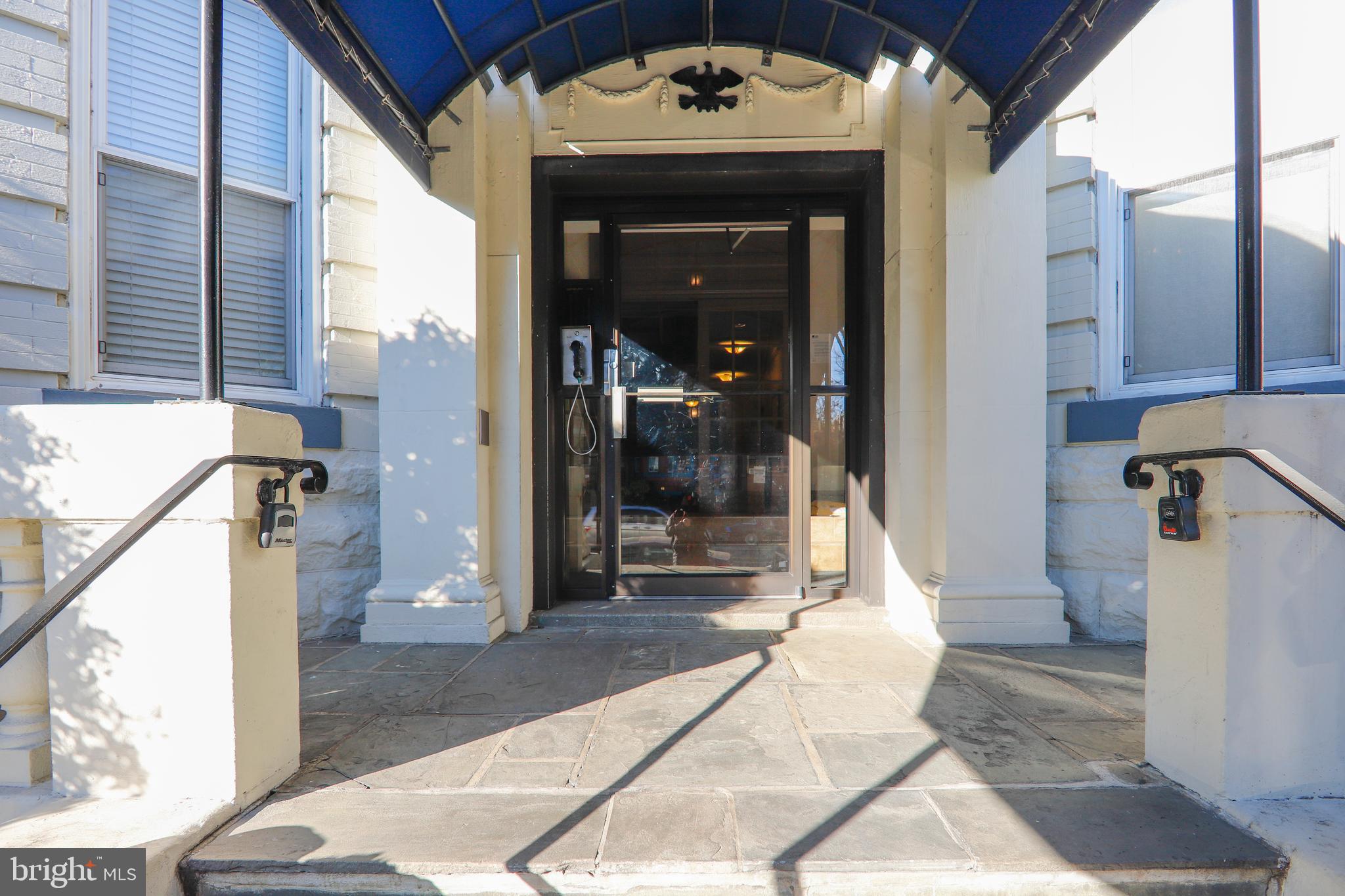 1855 Calvert Street Northwest, Unit 301 Washington, DC 20009 - Photo 19 of 20 Gallery Image 19