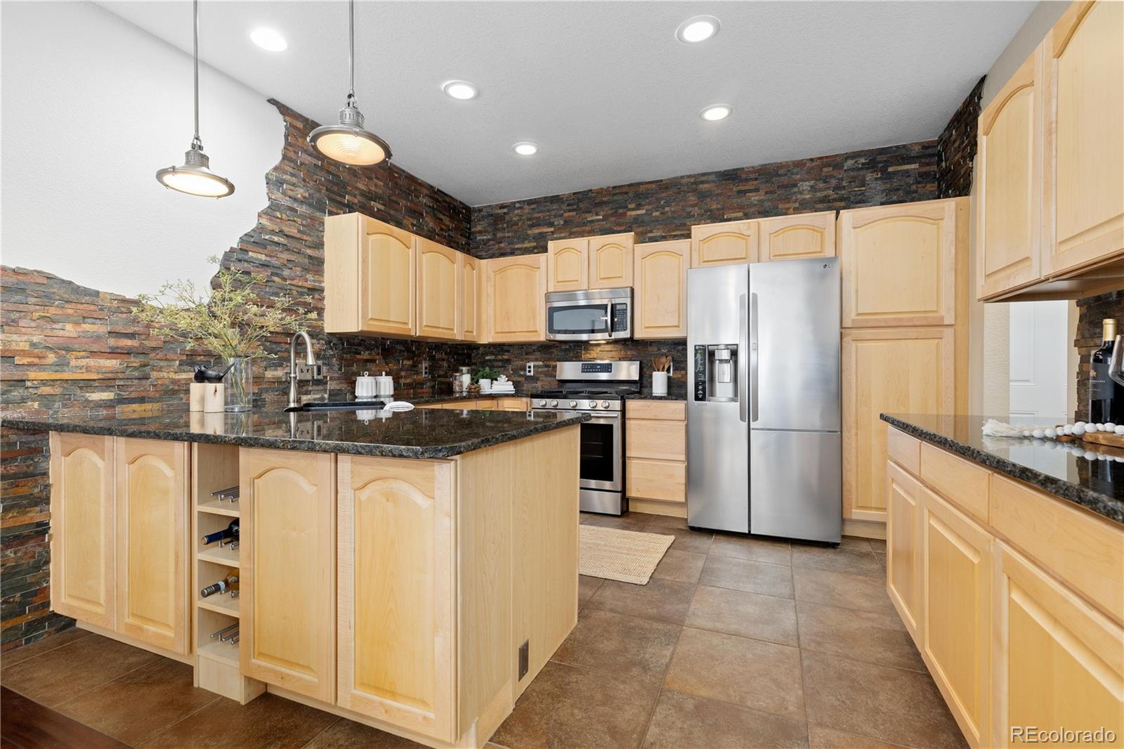 1468 Thunder Butte Road Castle Rock, CO 80109 - Photo 10 of 33