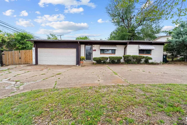 $159,800 | 1118 South Fleishel Avenue, Tyler, TX 75701