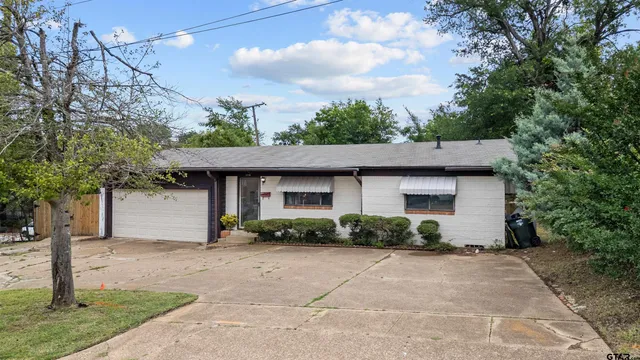 $159,800 | 1118 South Fleishel Avenue, Tyler, TX 75701