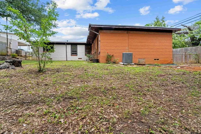 $159,800 | 1118 South Fleishel Avenue, Tyler, TX 75701