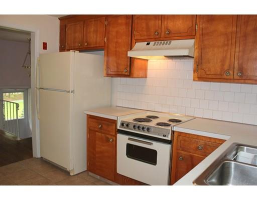 202 Parkerville Road Southborough, MA 01772 - Photo 5 of 27 Gallery Image 5