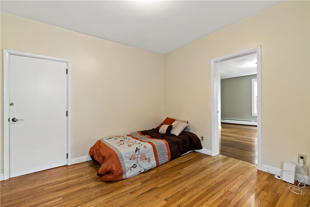 102 Francis Avenue Pawtucket, RI 02860 - Photo 12 of 42