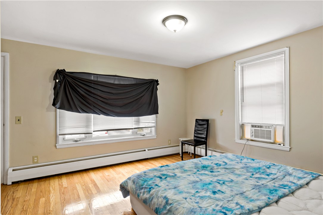 102 Francis Avenue Pawtucket, RI 02860 - Photo 14 of 42