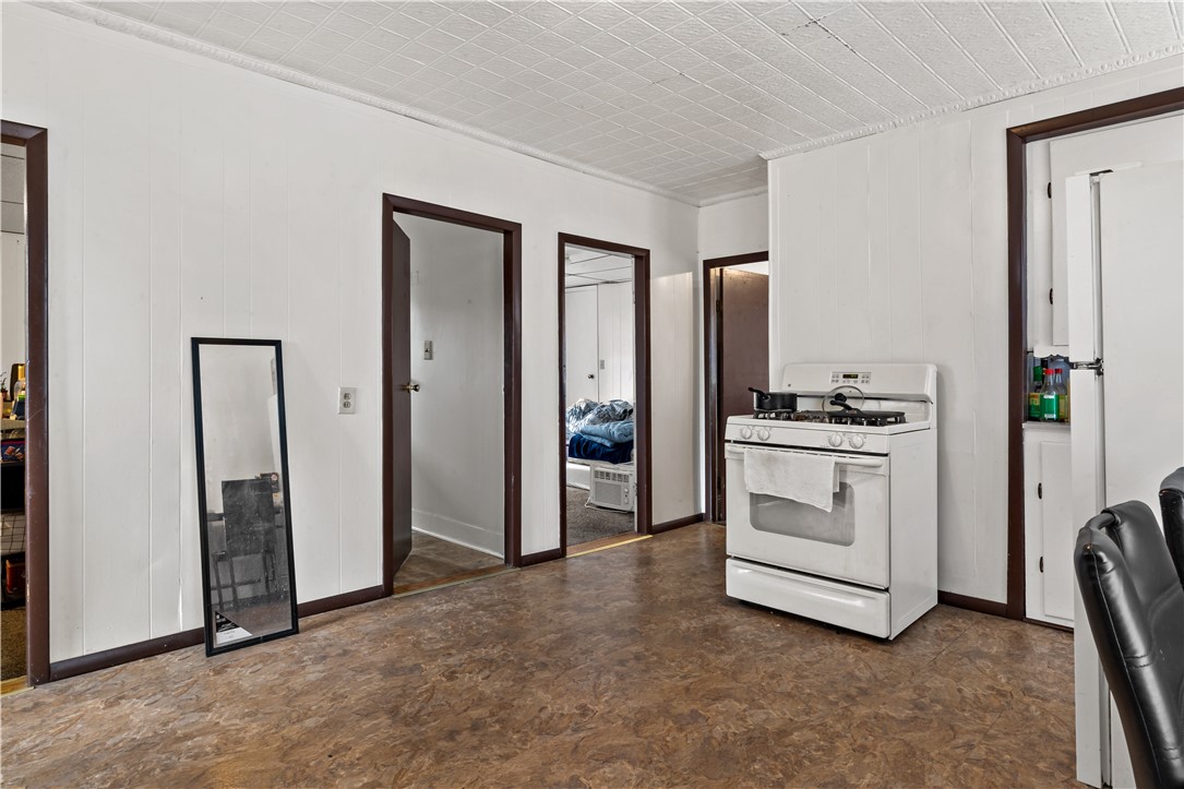 102 Francis Avenue Pawtucket, RI 02860 - Photo 19 of 42