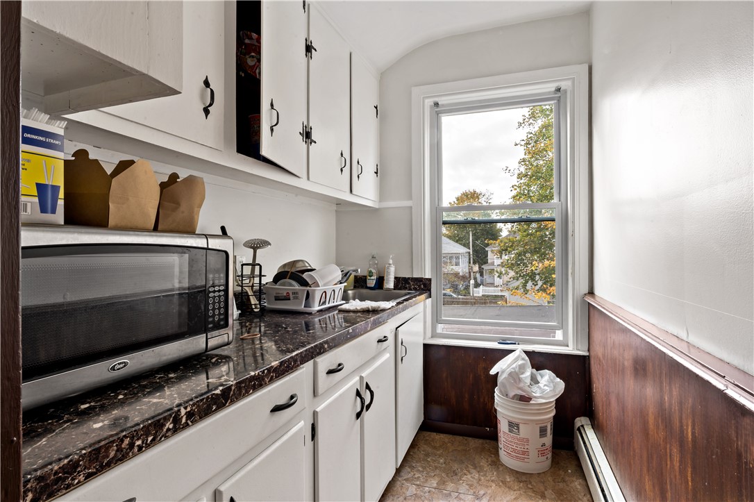 102 Francis Avenue Pawtucket, RI 02860 - Photo 20 of 42