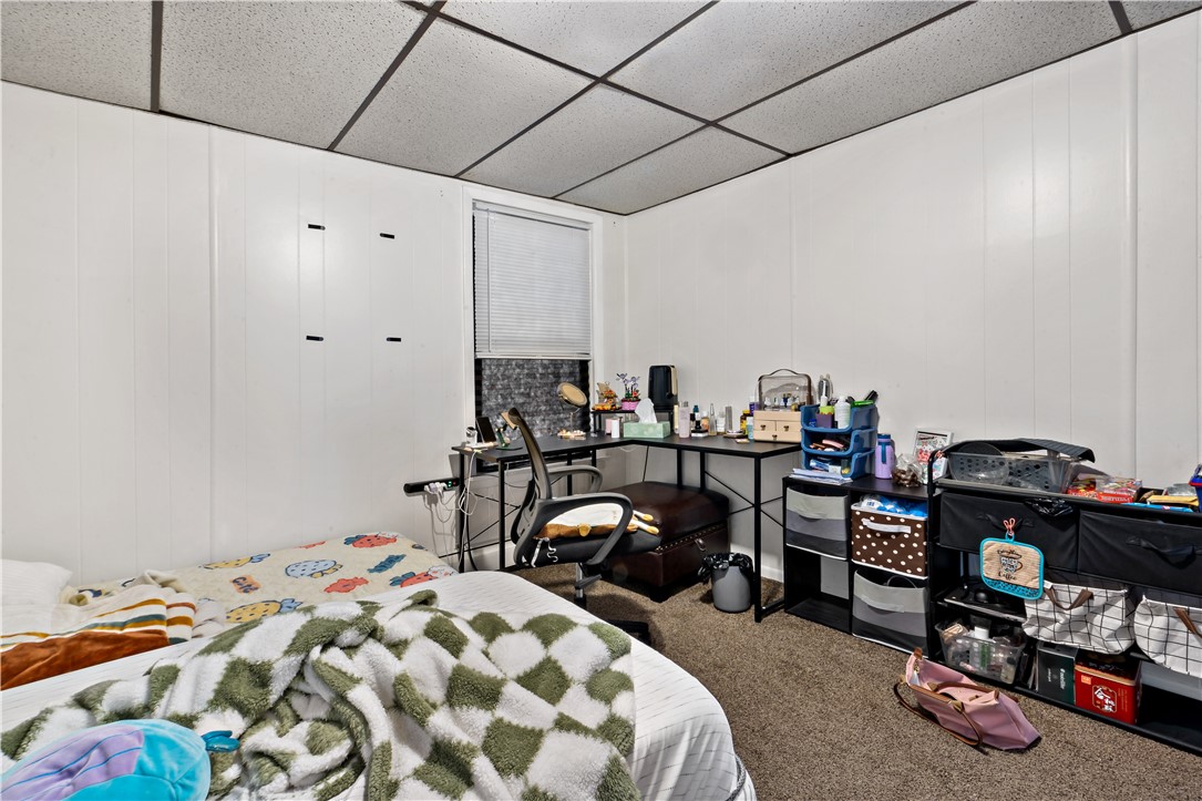 102 Francis Avenue Pawtucket, RI 02860 - Photo 25 of 42