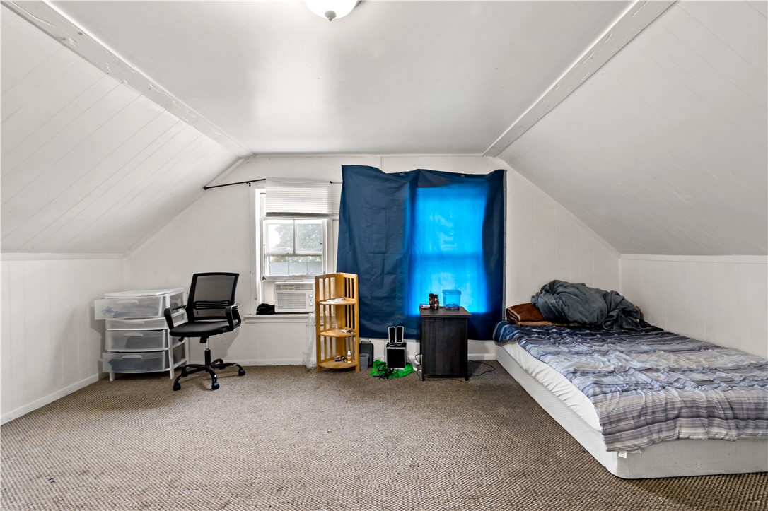 102 Francis Avenue Pawtucket, RI 02860 - Photo 35 of 42