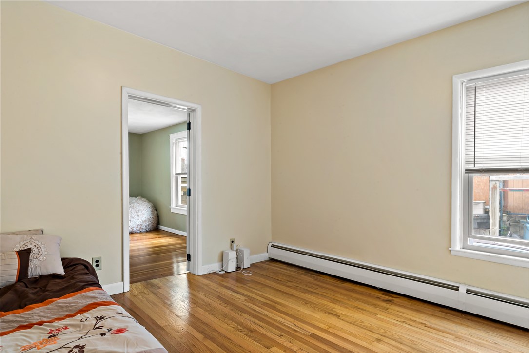 102 Francis Avenue Pawtucket, RI 02860 - Photo 9 of 42