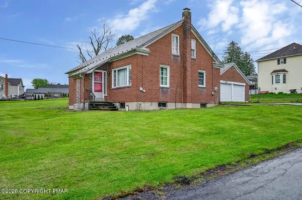 $324,900 | 51 Hazen Avenue, Bangor, PA 18013