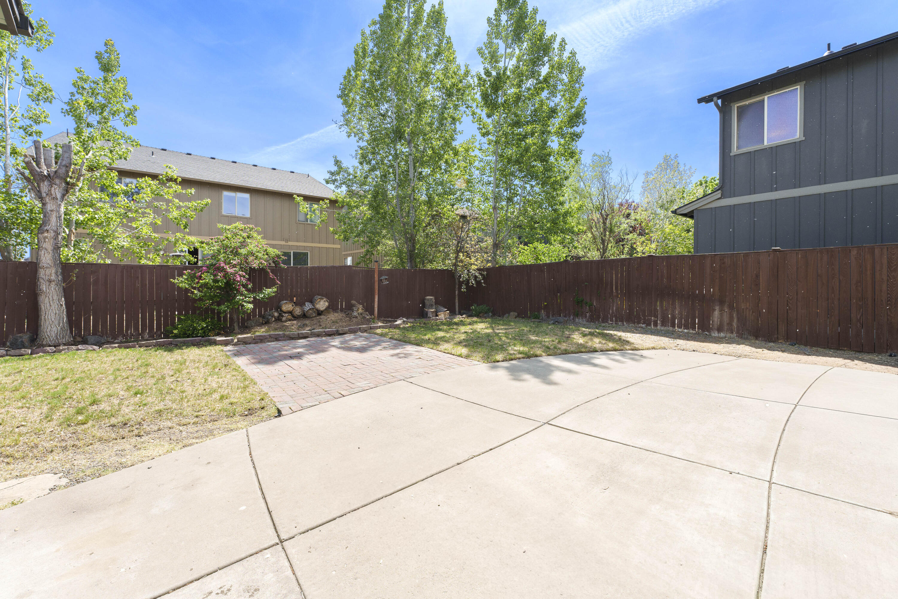 21189 Ritz Place Bend, OR 97702 - Photo 32 of 37 a view of a backyard