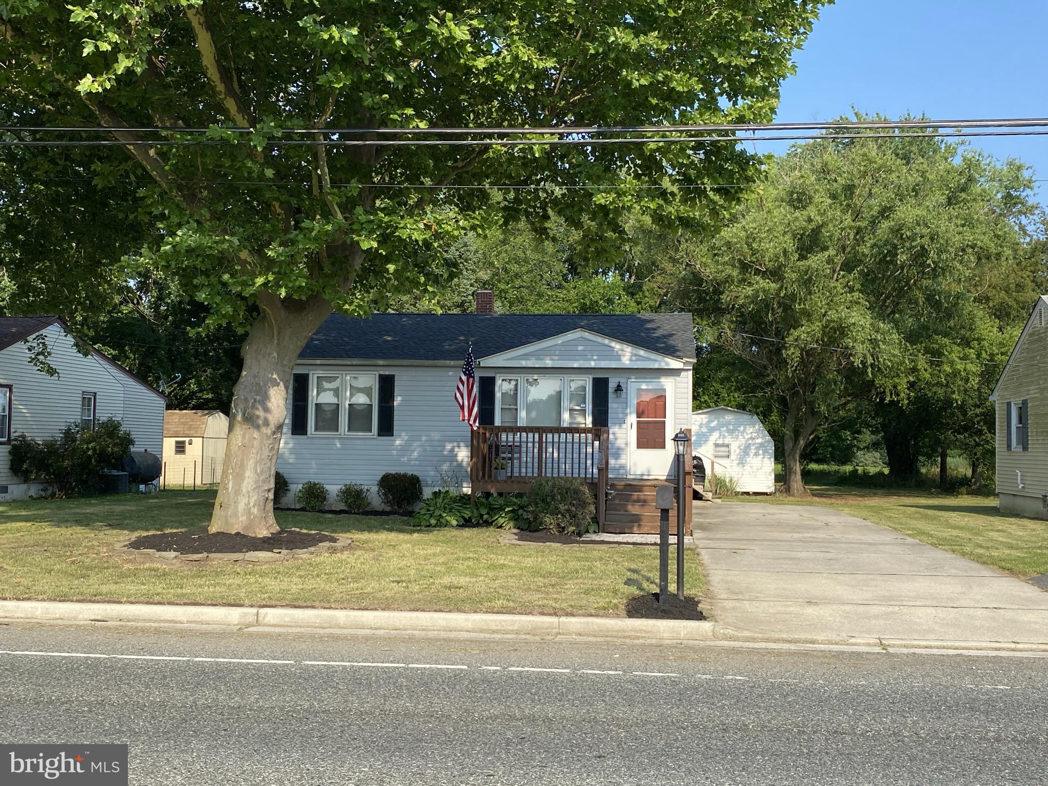 338 South Hook Road Pennsville, NJ 08070 - Photo 1 of 5 Gallery Image 1