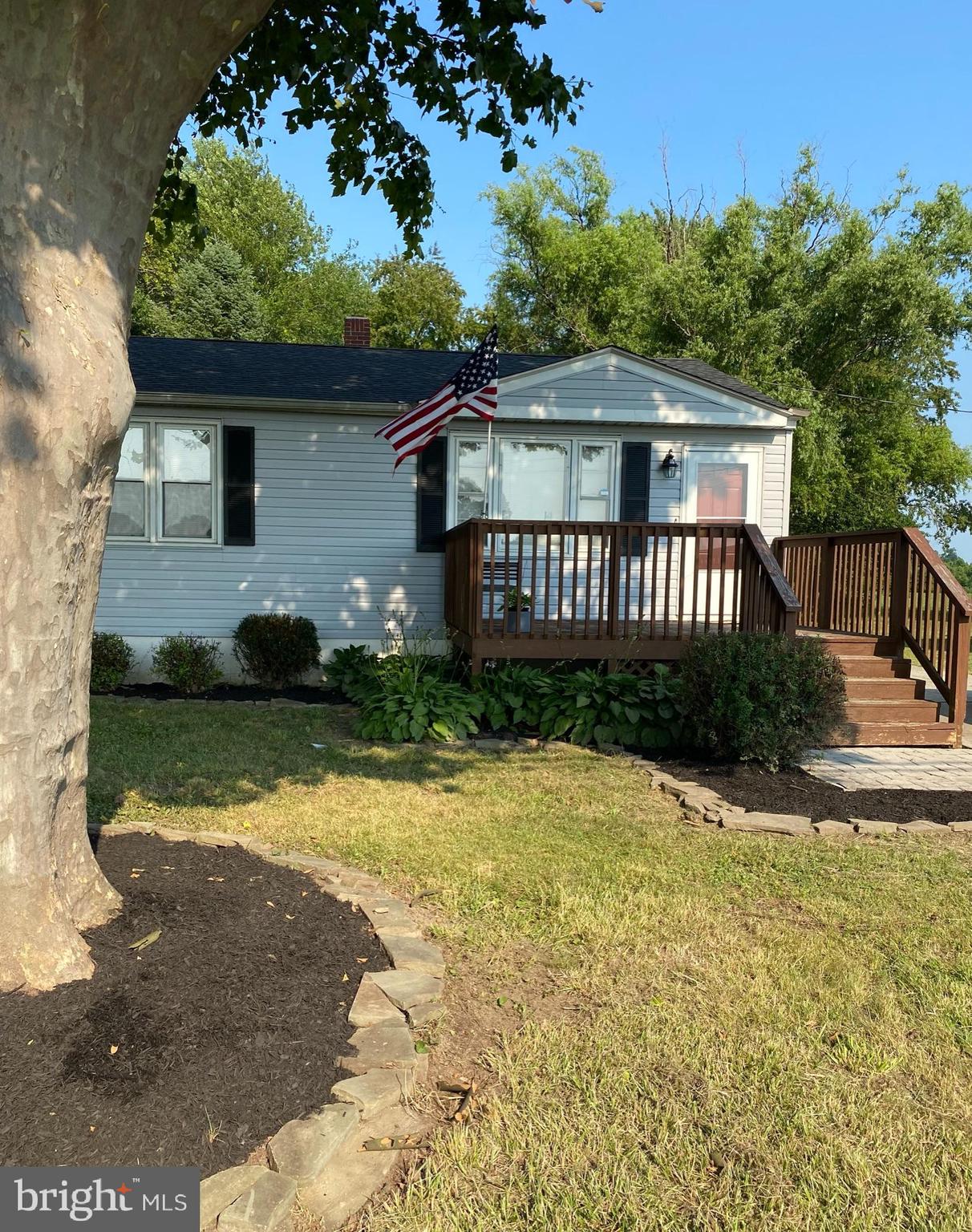 338 South Hook Road Pennsville, NJ 08070 - Photo 4 of 5 Gallery Image 4
