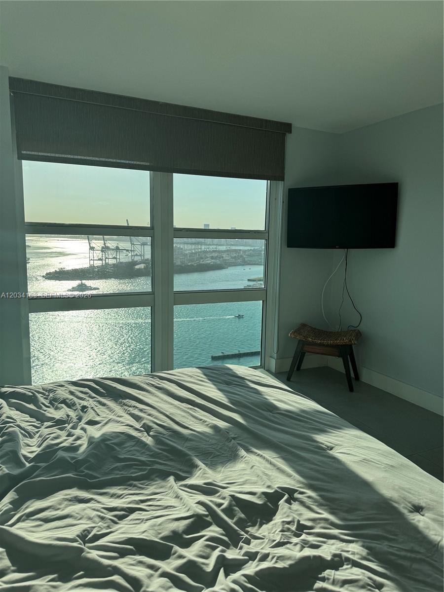 90 Alton Road, Unit 2908 Miami Beach, FL 33139 - Photo 12 of 13