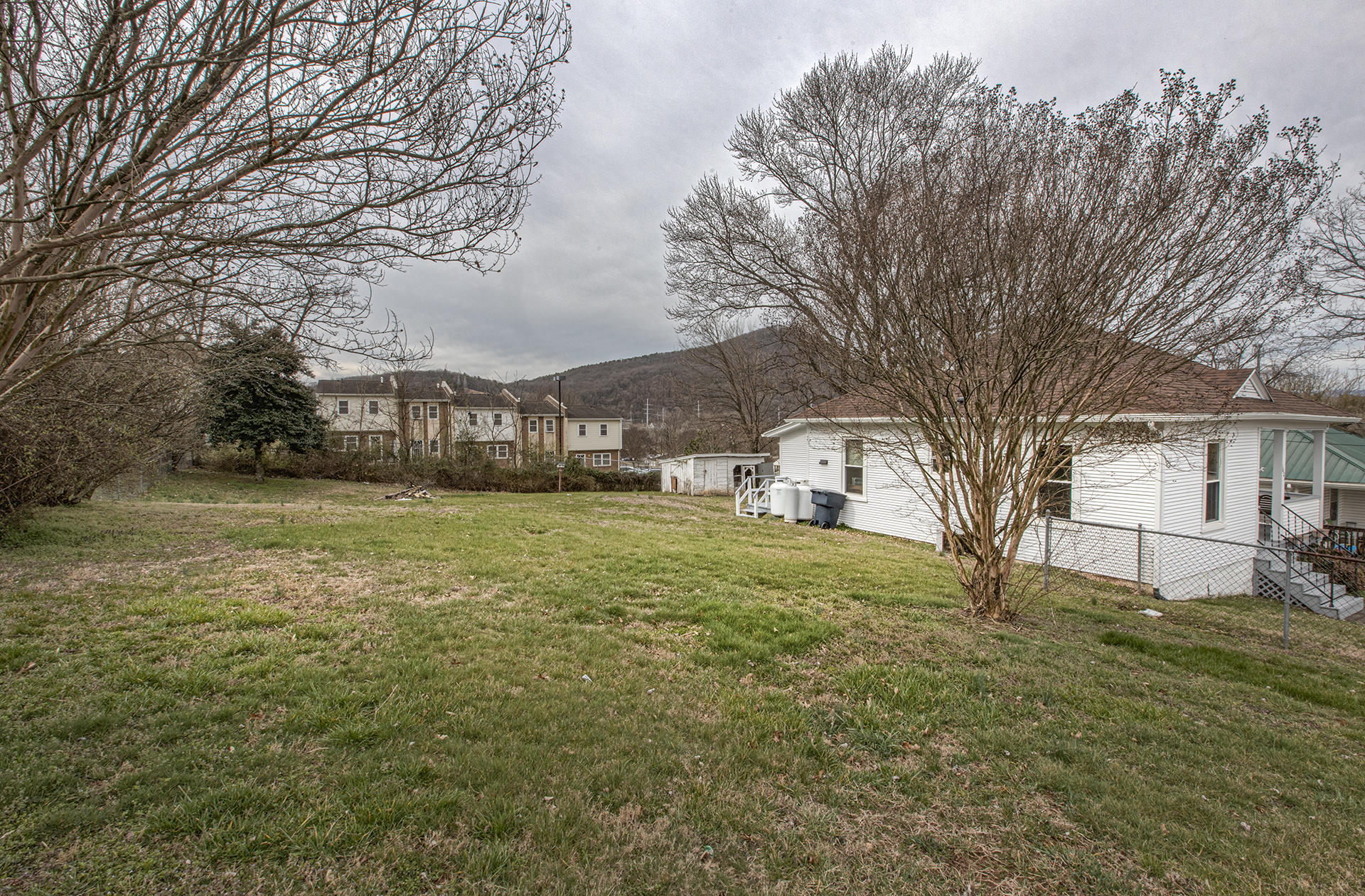 1621 Riverside Terrace Southeast Roanoke, VA 24014 - Photo 24 of 27 25