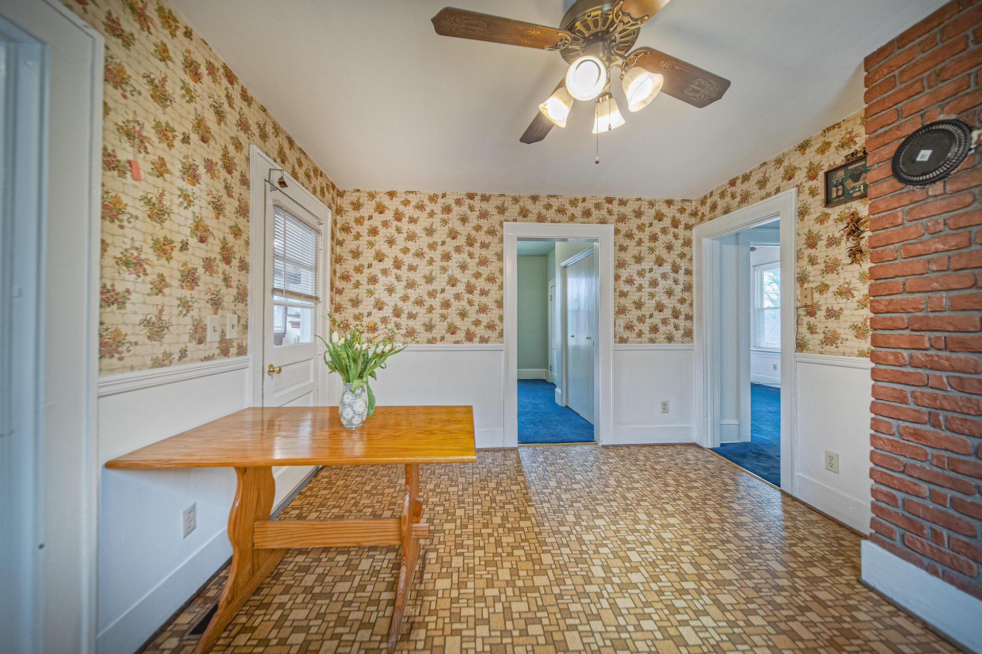 1621 Riverside Terrace Southeast Roanoke, VA 24014 - Photo 7 of 27 13