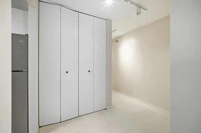 $249,900 | 70 West Huron Street, Unit 607, Chicago, IL 60654