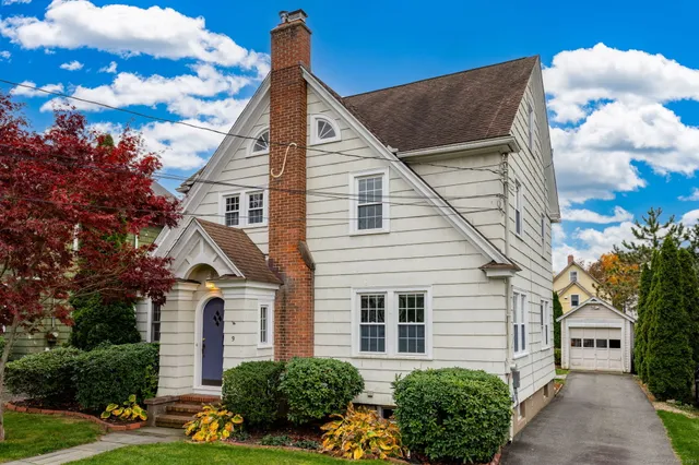 $429,000 | 9 Avalon Place, Wethersfield, CT 06109