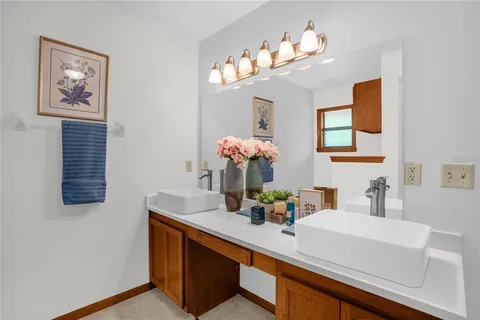$469,000 | 825 Mellowood Avenue, Orlando, FL 32825