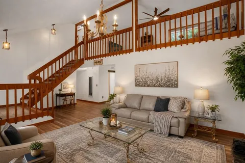 $469,000 | 825 Mellowood Avenue, Orlando, FL 32825