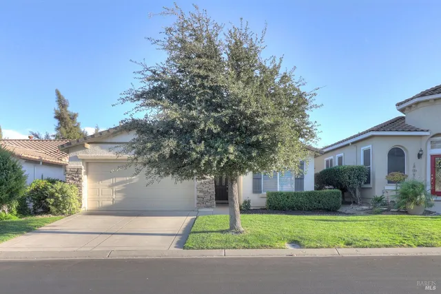 $2,300 | 359 Glenn Lakes Drive, Rio Vista, CA 94571