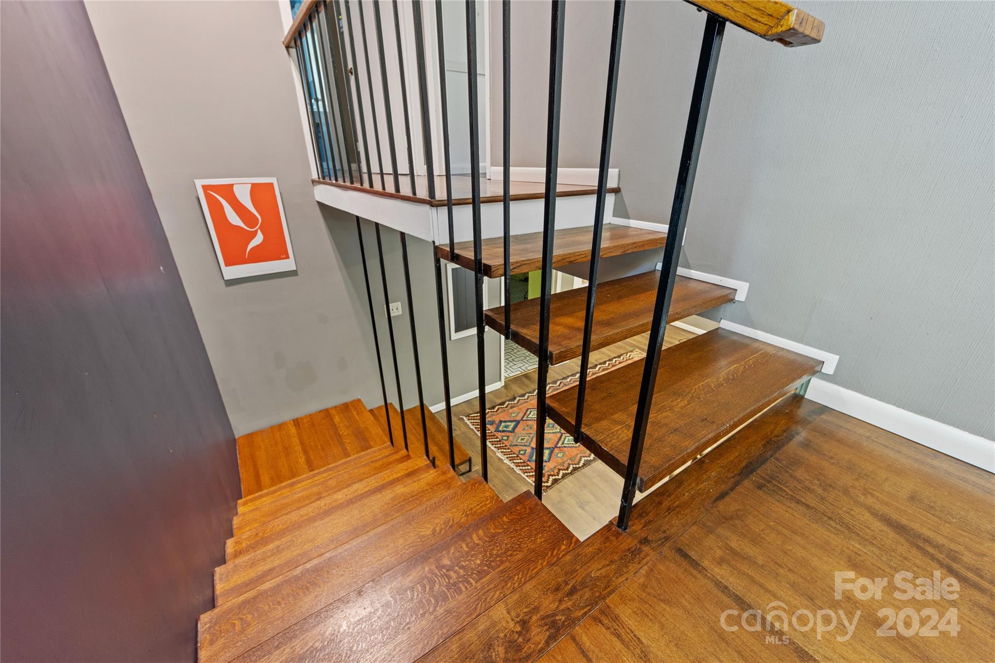 5601 Riviere Drive Charlotte, NC 28211 - Photo 28 of 38 a view of an entryway