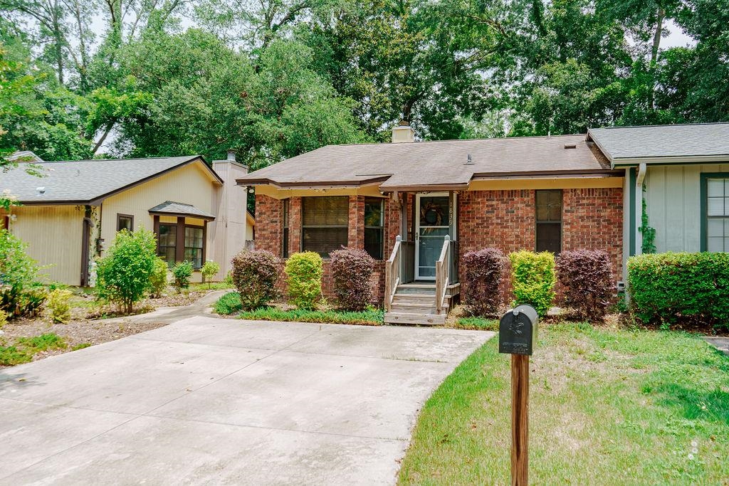 1839 Meriadoc Road Tallahassee, FL 32303 - Photo 9 of 38 Gallery Image 9
