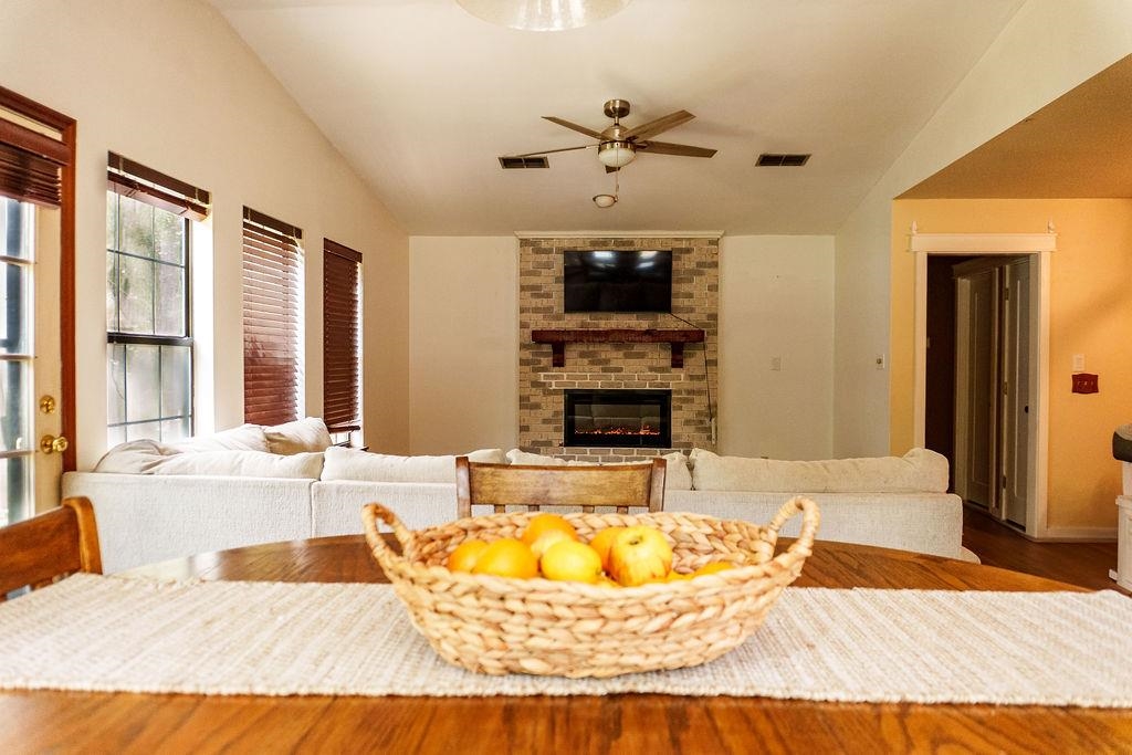 1839 Meriadoc Road Tallahassee, FL 32303 - Photo 10 of 38 Gallery Image 10