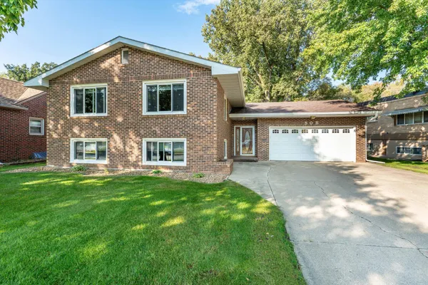$257,900 | 505 Northern Avenue, Fergus Falls, MN 56537