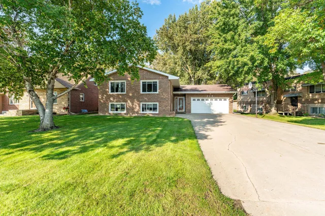 $259,900 | 505 Northern Avenue, Fergus Falls, MN 56537