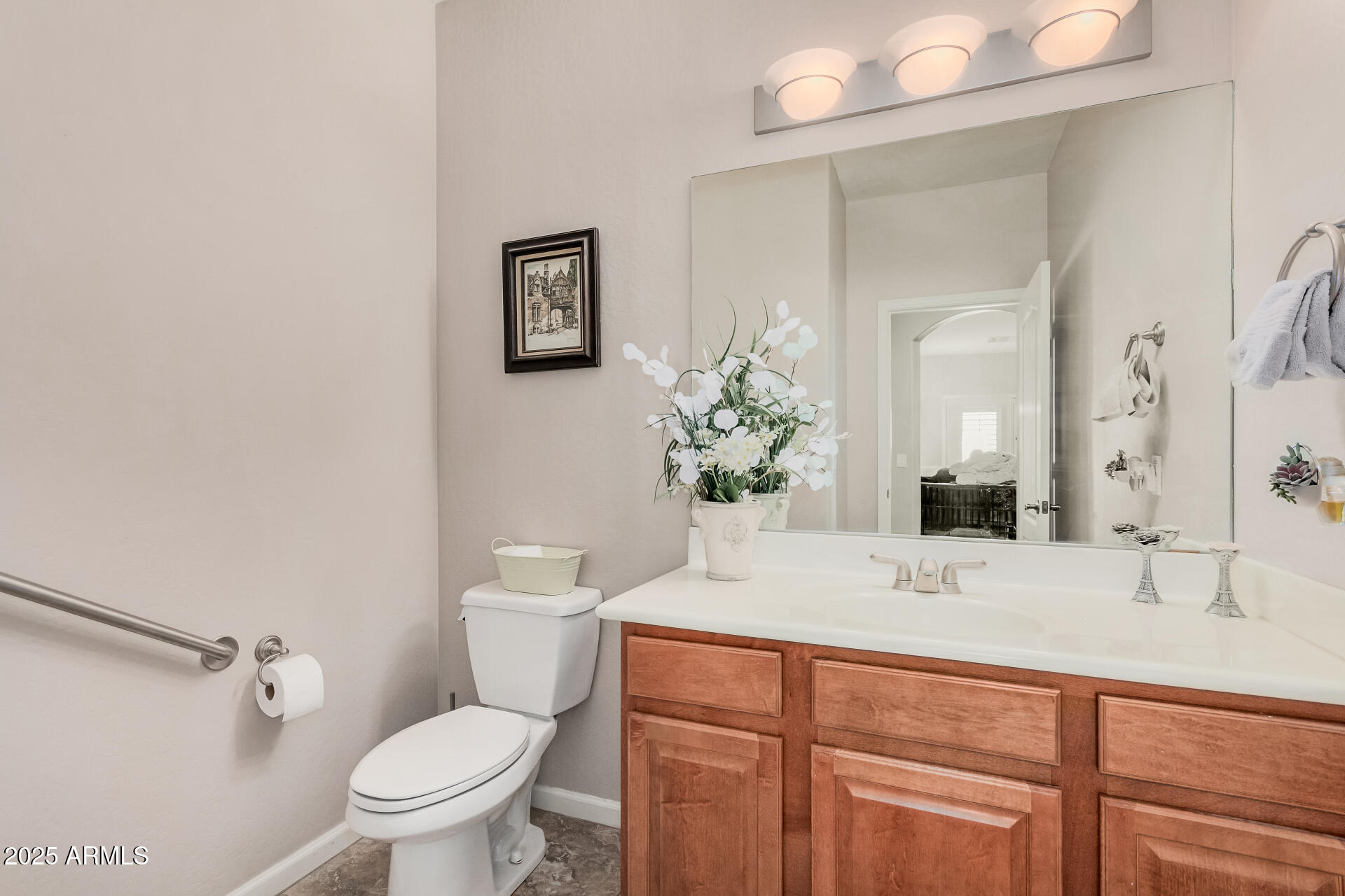 108 East Ridgeview Trail Casa Grande, AZ 85122 - Photo 12 of 34 a bathroom with a sink and a toilet