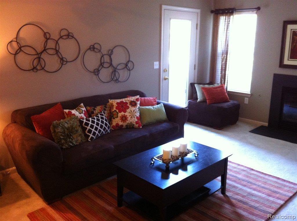 4082 Hampton Ridge Boulevard, Unit 57 Howell, MI 48843 - Photo 10 of 25 IMG_1193.JPG