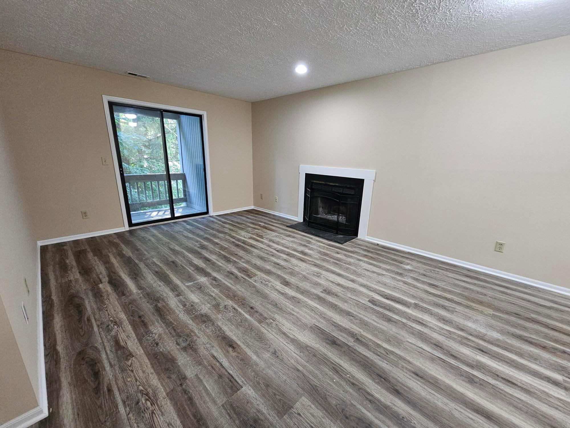 5334 Darlington Road, Unit E Columbus, OH 43220 - Photo 9 of 22 20240814_110901
