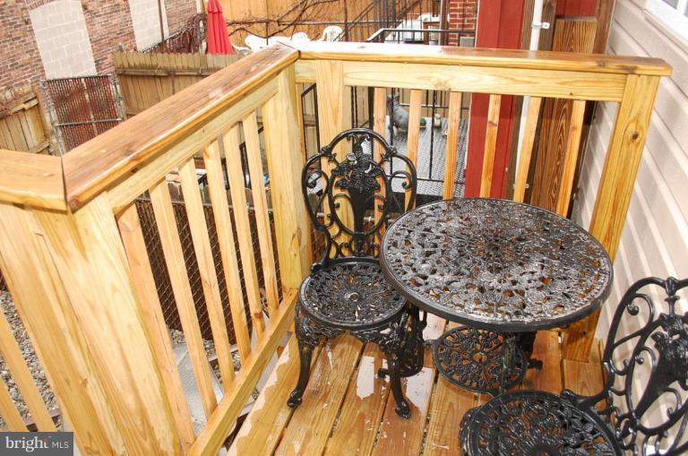 911 Ramsay Street Baltimore, MD 21223 - Photo 12 of 15 Deck